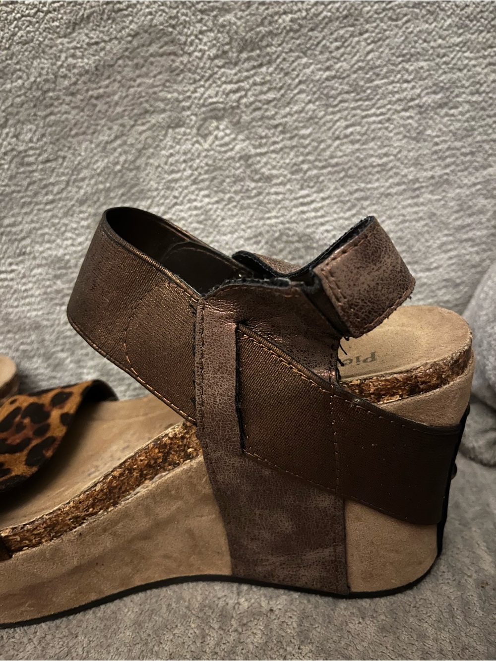 Pierre Dumas 7 Leopard Print Platform Wedge Sandals - Picture 7 of 8